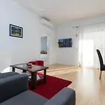 Meriko Апартаменты Каштела