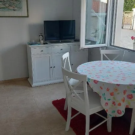 Apartamento Meriko Kaštela