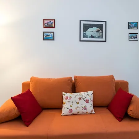 Meriko Apartamento Kaštela