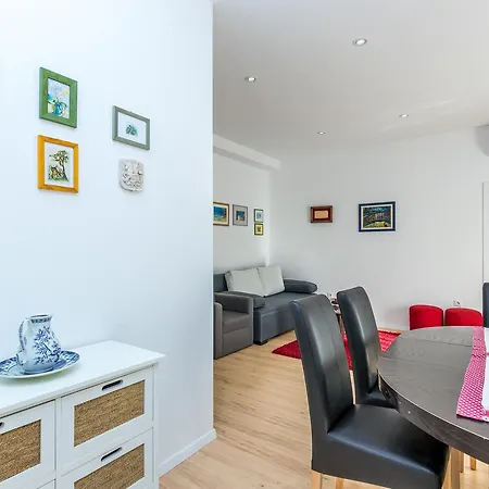 Meriko Apartment