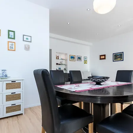Meriko Apartment
