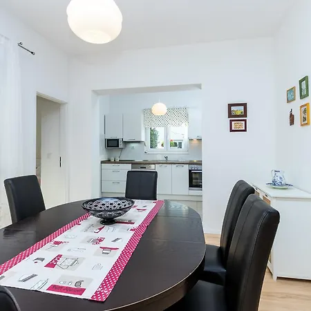 Apartment Meriko *